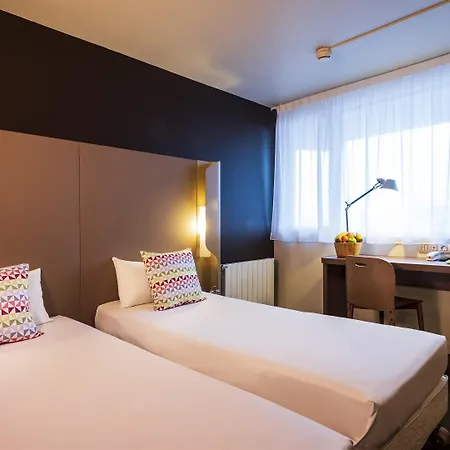 カンパニール ホテル&レストラン アイントホーヴェン 3*