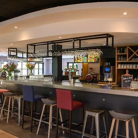 埃因霍温钟楼酒店及餐厅 3* 埃因霍温