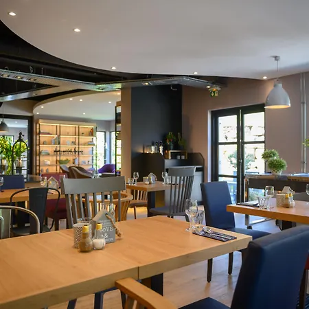 Hotel Campanile & Restaurant