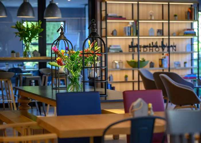 Otel Campanile & Restaurant 3*